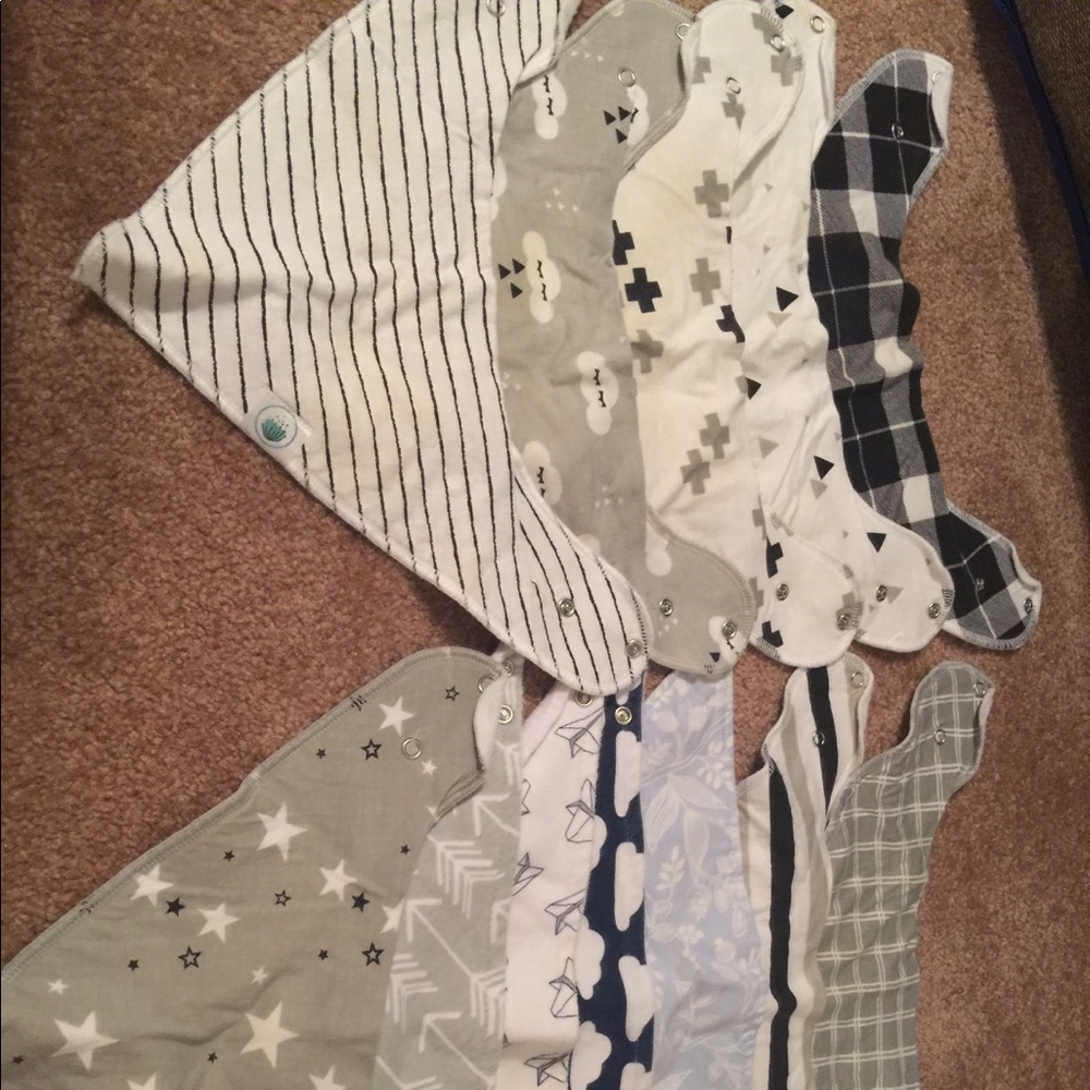 Bibs bundle - Picture 2 of 4